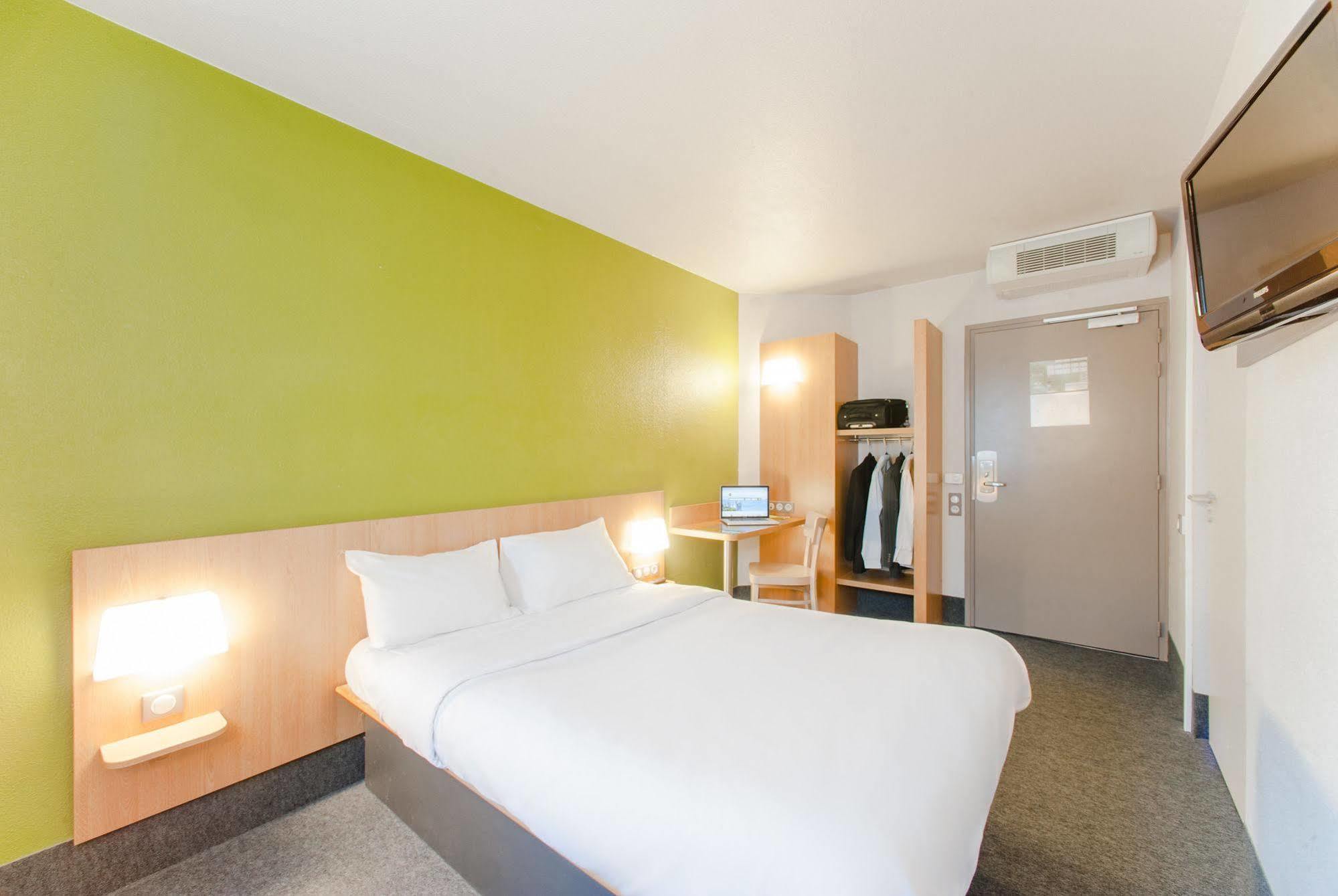 B&B Hotel Troyes Saint-Parres-Aux-Tertres Екстер'єр фото