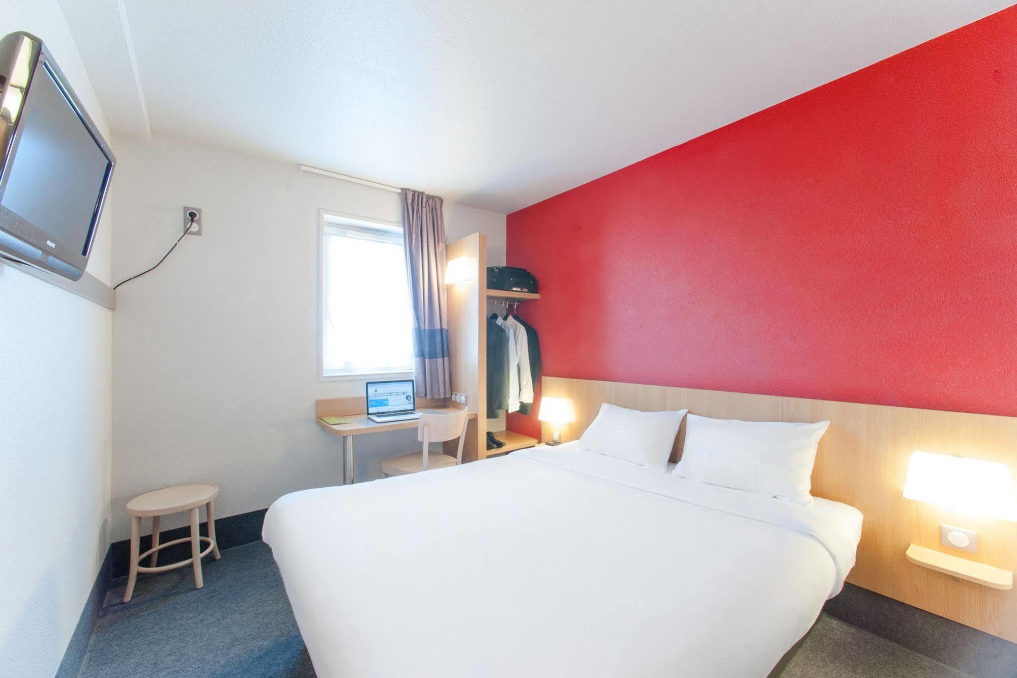 B&B Hotel Troyes Saint-Parres-Aux-Tertres Екстер'єр фото