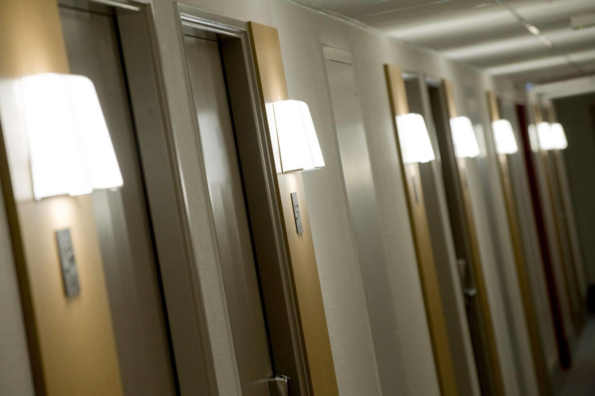 B&B Hotel Troyes Saint-Parres-Aux-Tertres Екстер'єр фото